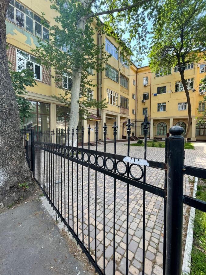 Amir Temur Apartment In Center After Renovation Taskent Exterior foto
