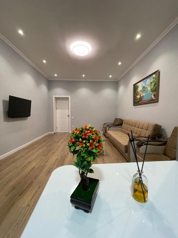 Amir Temur Apartment In Center After Renovation Taskent Exterior foto